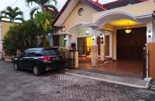 Sinduadi House | House of Ken