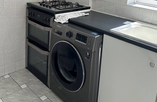 Enfield Lock House | House of love and laughter