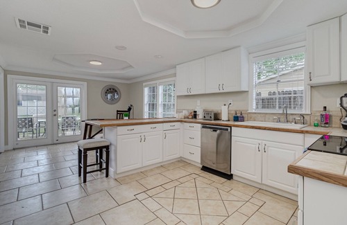 Lakeland House | House of Music ~ Walk to Harrison's School of Art, FSC & Lake Hollingsworth