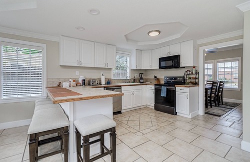 Lakeland House | House of Music ~ Walk to Harrison's School of Art, FSC & Lake Hollingsworth