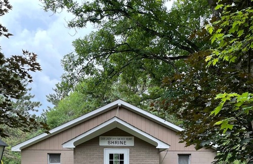 Custer Bed & Breakfast | HOUSE OF PRAYER , PEACE AND RETREAT