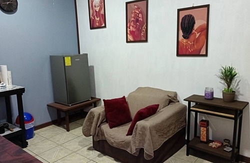 Tortuguero Apartment | House Of Rainbow an ideal space just 5 min from Tortuguero town.