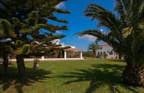 Pisticci House | House of Roses, Ionian coast of Matera, very close to the sea, Wi-FI, garden