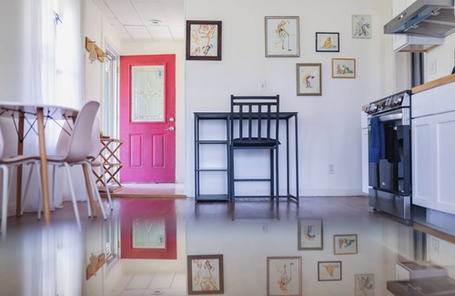Georgian Acres House | House of Songs: The Artist Flat