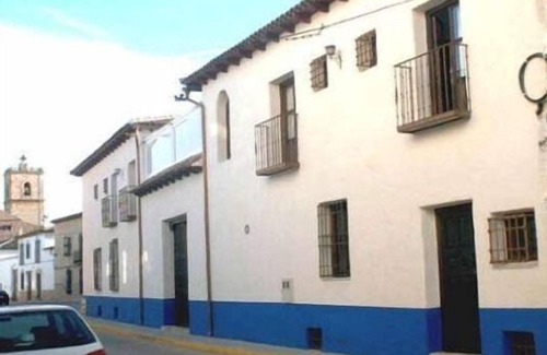 El Toboso Cottage | House of the mistress inside the sale with covered manchego patio. Pets allowed