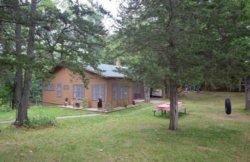 Green Lake Cabin | House Of Three Bears Vacation Property On Green Lake WI