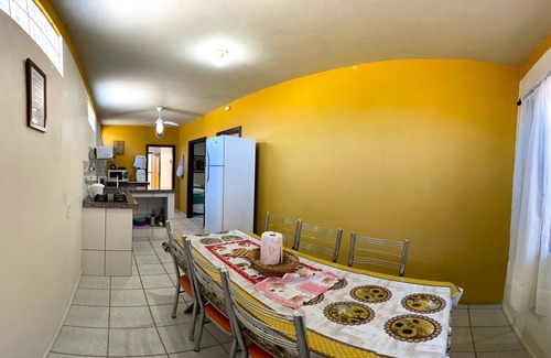 Praia da Armacao do Itapocoroi House | HOUSE OFFERS SPACE FOR 12 GUESTS