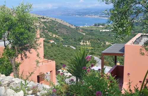 Exopoli House | house on a hill, exceptional view between Chania and Rethymnon