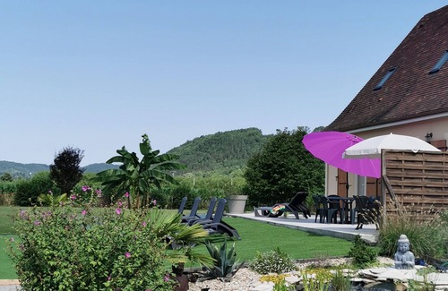 Castels et Bezenac House | House on a quiet one-hectare property with above-ground swimming pool