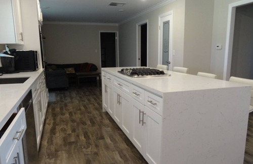 Thousand Palms House | House on Golf course. Quiet retreat, Mountain views!