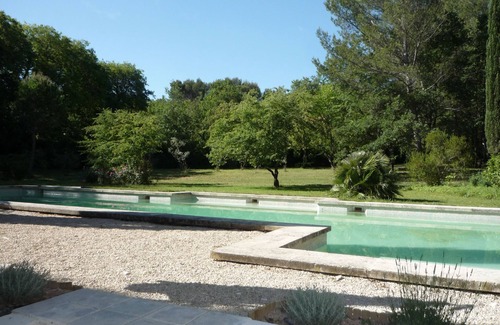 Aix-en-Provence House | House on large property with pool