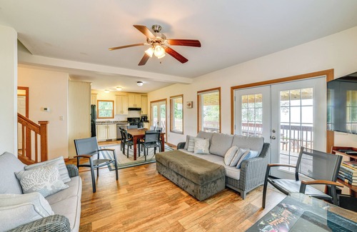 Durhamville House | House on Oneida Lake on Lewis Point in Canastota