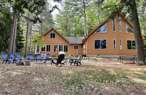 Rapid City House | House on Rapid River (Less than a mile from boat ramp!)