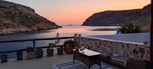 Herronisos House | House on Sea Sifnos