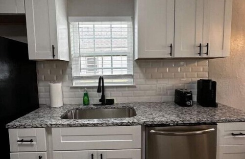 Lawton House | House on Taft