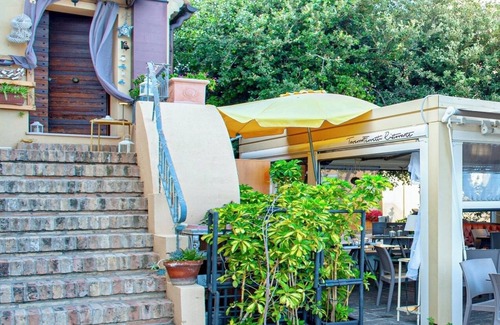 Silvi Apartment | House on the Arches - Panoramic Views, History and Relaxation in the Heart of the Old Town