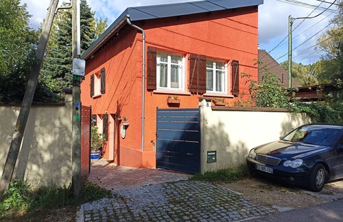 Chelles House | House on the banks of the Marne near Lac de Vaires-sur-Marne