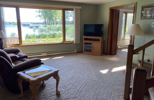 Idlewild House | House on the Harbor Waterfront Home