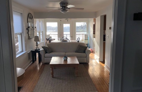 Red Bank House | House on the River-2 bedroom- 2 bath-Small pet friendly