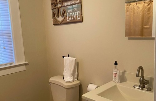 Red Bank House | House on the River-2 bedroom- 2 bath-Small pet friendly