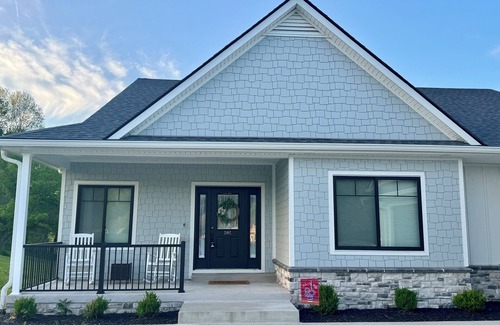 Danville House | House on the River with a Movie Theater Room. And on the Bourbon Trail!