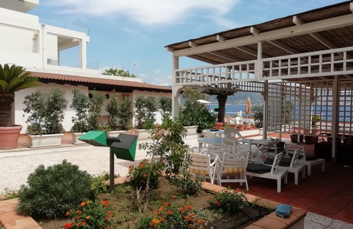 Ganzirri House | House on the sea house of ale