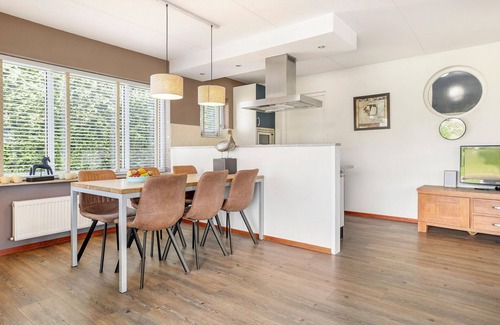 Midlaren House | House on the water, near the Zuidlaardermeer
