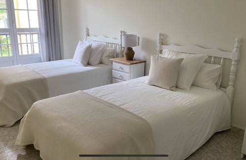 Valdovino House | House on Valdoviño sea front with stunning panaromic views only 80m from beach