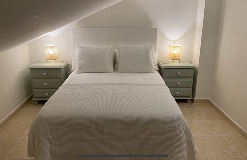 Valdovino House | House on Valdoviño sea front with stunning panaromic views only 80m from beach