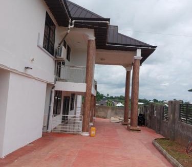 Sunyani Hotel | House One Hotel
