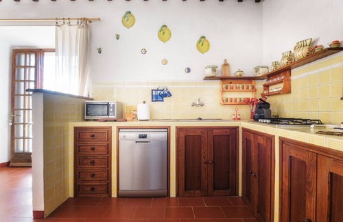 Cortona Villa | House only 4 km from Cortona, sleeps 12. Private pool, AC, Wi-Fi and small gym