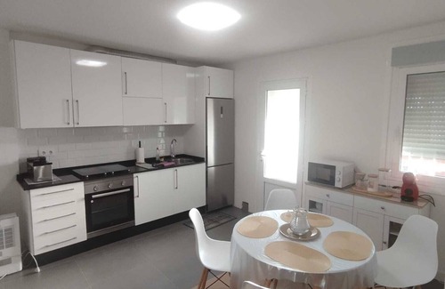 Pontevedra Cottage | House pontevedra, enjoys tranquility 5 min from the beach and 3 min from downtown