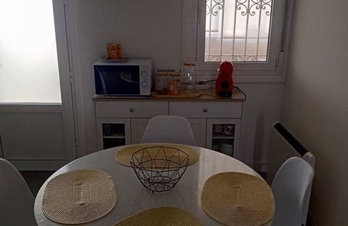 Pontevedra Cottage | House pontevedra, enjoys tranquility 5 min from the beach and 3 min from downtown