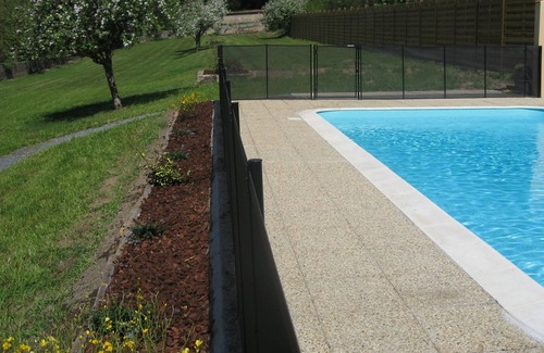 Varenne-Saint-Germain Cottage | house private swimming pool, possibility 32 personnes with the dependances