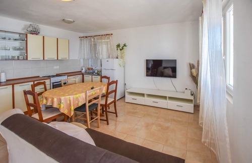 Dobropoljana House | House Quercus (79461-K1) - Dobropoljana
