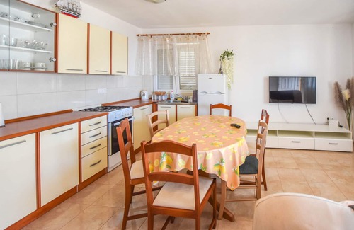 Dobropoljana House | House Quercus (79461-K1) - Dobropoljana