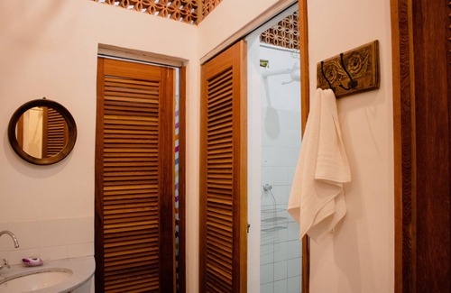 Catete Cabin | House renovated in the 1920s in Catete - RJ for hosting groups