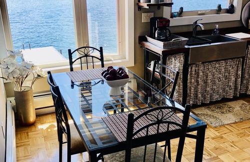 Hammondsport House | HOUSE RIGHT ON THE WATER- NO EXTRA CLEANING FEES