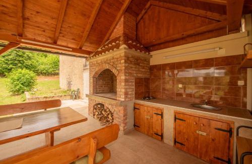 Otocac House | House Rose