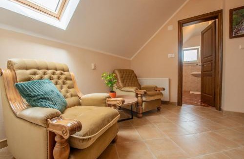 Otocac House | House Rose