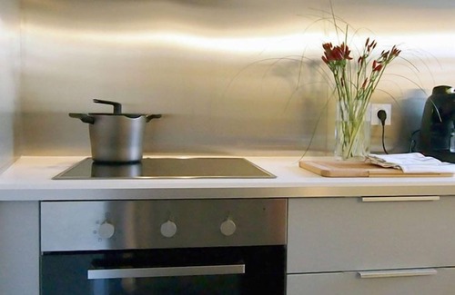 Minimes - Barriere de Paris Apartment | House rue de Négreneys - 64m2, garden access, Minimes - canal du midi.