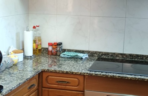 Lleida Cottage | House Rural Tourism very close to Lleida, Swimming pool all year round. Barbecue.