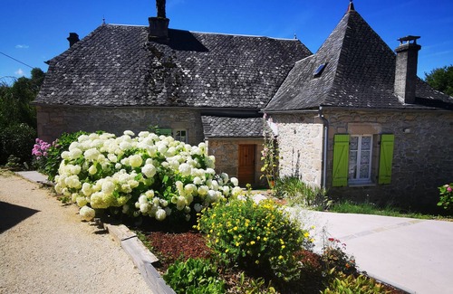 Saint-Martin-la-Meanne House | House saint martin la méanne 5 people