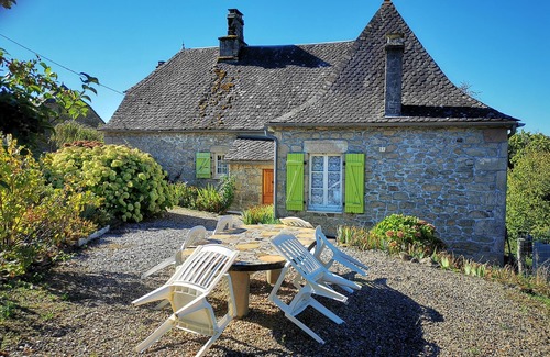 Saint-Martin-la-Meanne House | House saint martin la méanne 5 people