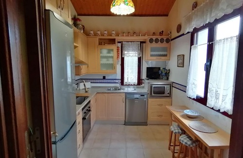 Navarrete Ski Chalet | House Saleros for 8 people