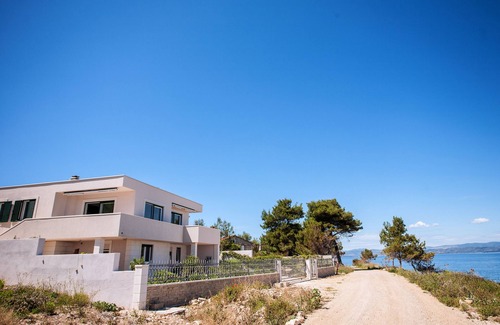 Stomorska Apartment | House/seafront Apartment Pelegrin , 3 Room , 4* Family friendly Apartment