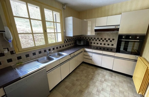 Belleu Villa | House sleeps 21, heated indoor pool, 1h from Paris