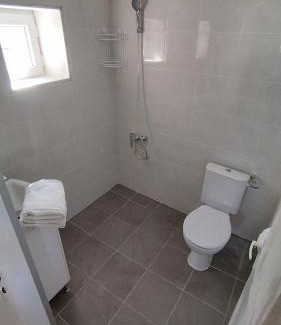 Prilep House | House Sleeps 6-Garden-FreeParking-Bbq-Patio