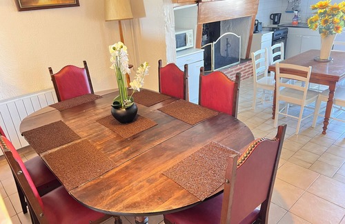 Le Cler House | House sleeps 6 near VILLEREAL