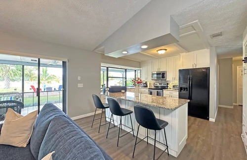 Port Saint Lucie House | House, sleeps 8, near parks, beaches, centrally located! nn